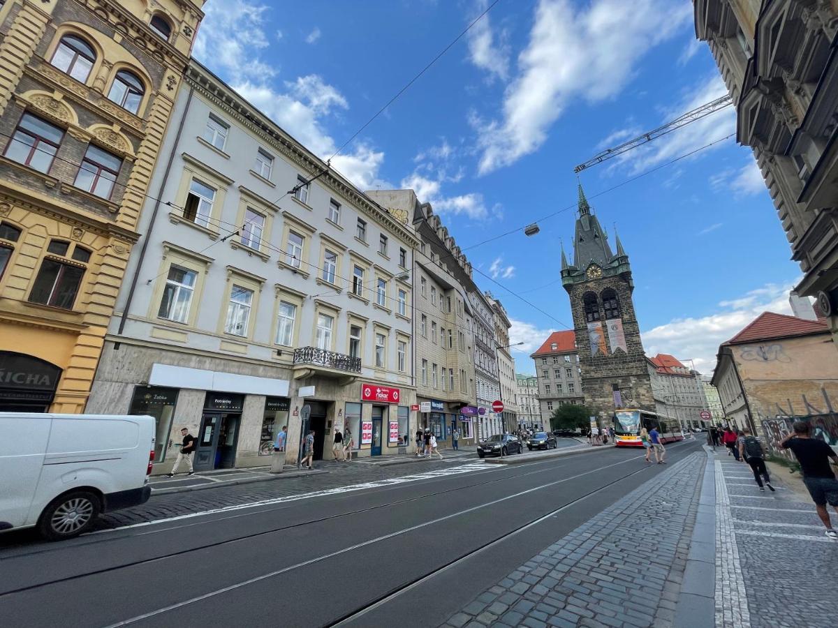 Grand Viceroy Apartments - Gothic Tower View Praga Esterno foto